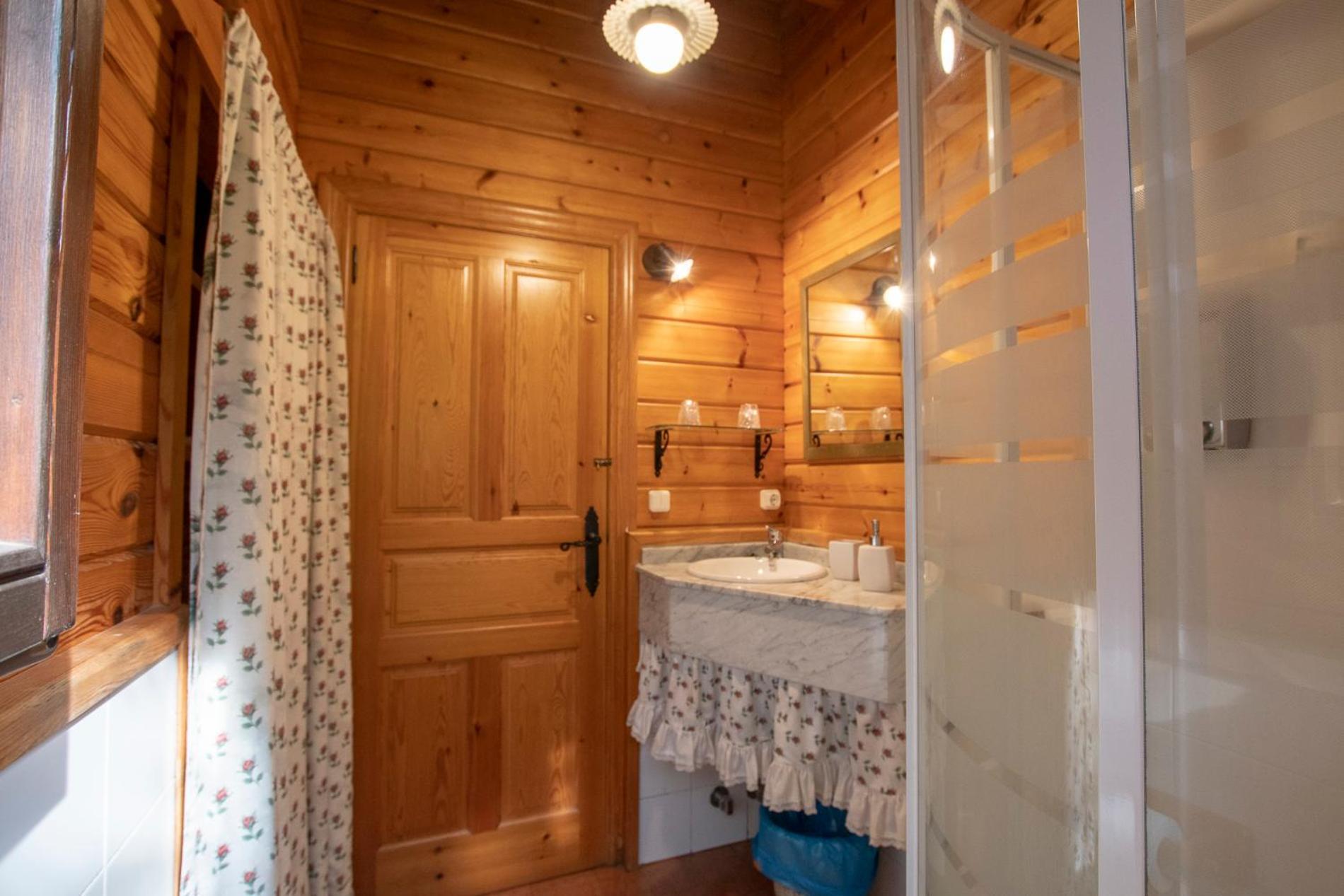 Apartamentos El Cueto Oviñana Esterno foto