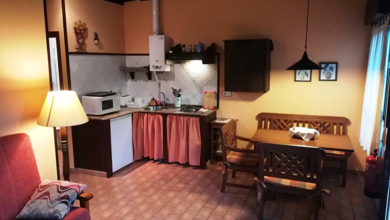Apartamentos El Cueto Oviñana Esterno foto