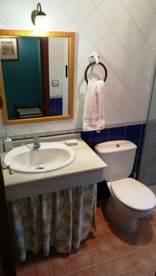 Apartamentos El Cueto Oviñana Esterno foto