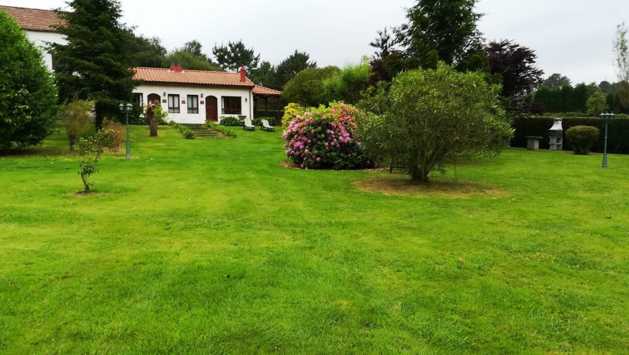 Apartamentos El Cueto Oviñana Esterno foto