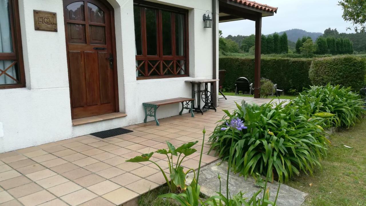 Apartamentos El Cueto Oviñana Esterno foto